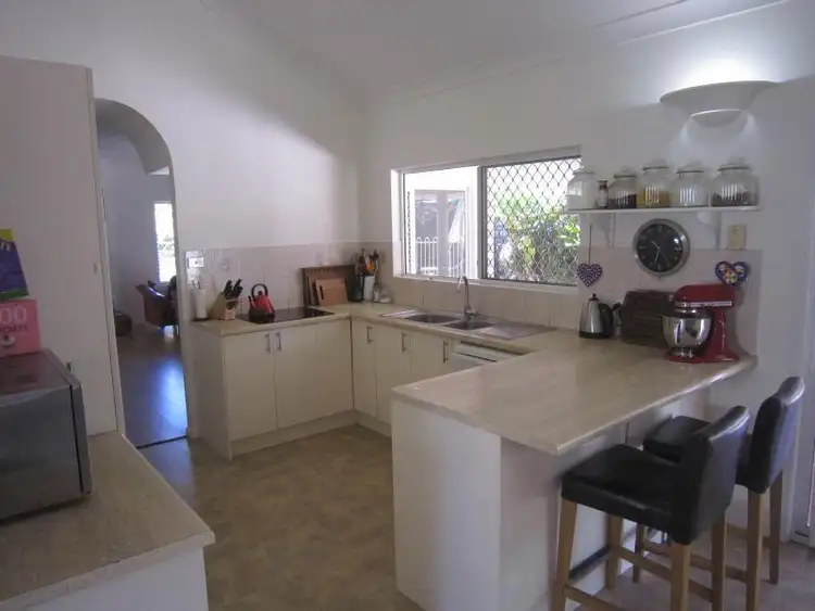 Fifth view of Homely house listing, 8 Keats Cl, Mount Sheridan QLD