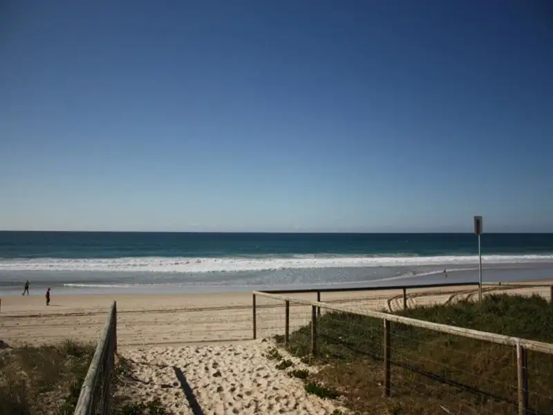 Main view of Homely unit listing, 2/30 Chelsea Ave, Broadbeach QLD