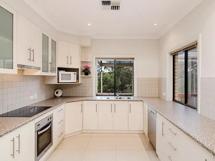 Fifth view of Homely house listing, 7 Vienna Ct, Mount Barker SA