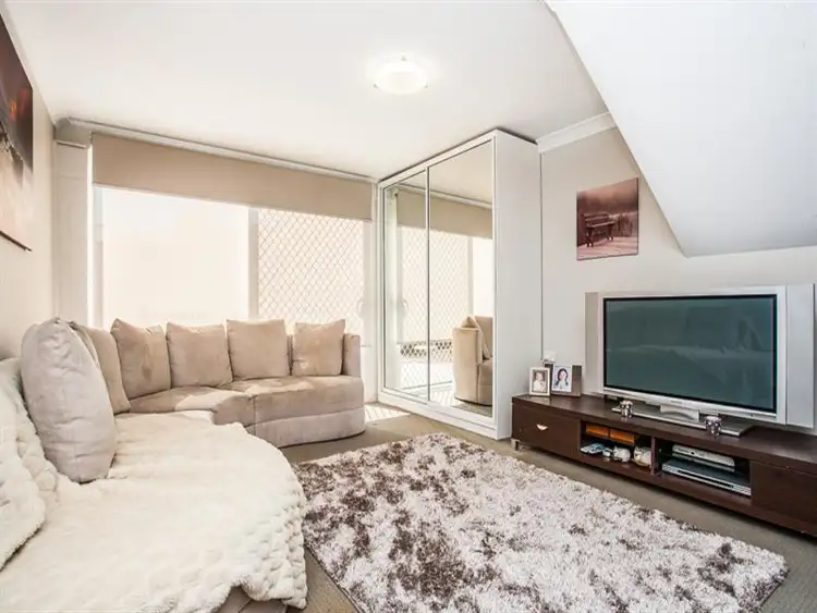 Fifth view of Homely house listing, 33 Hibiscus Ave, Redcliffe QLD