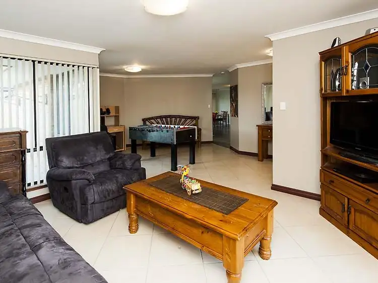 Fifth view of Homely house listing, 2 Maitland Cl, Cooloongup WA