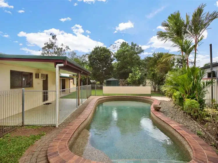 3 Jean Cl, Woree QLD