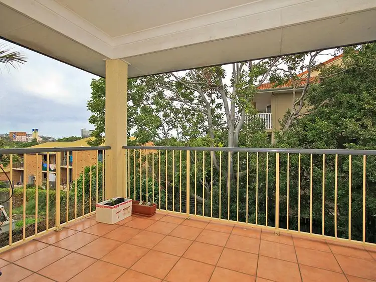 4/92 Stoneleigh St, Lutwyche QLD