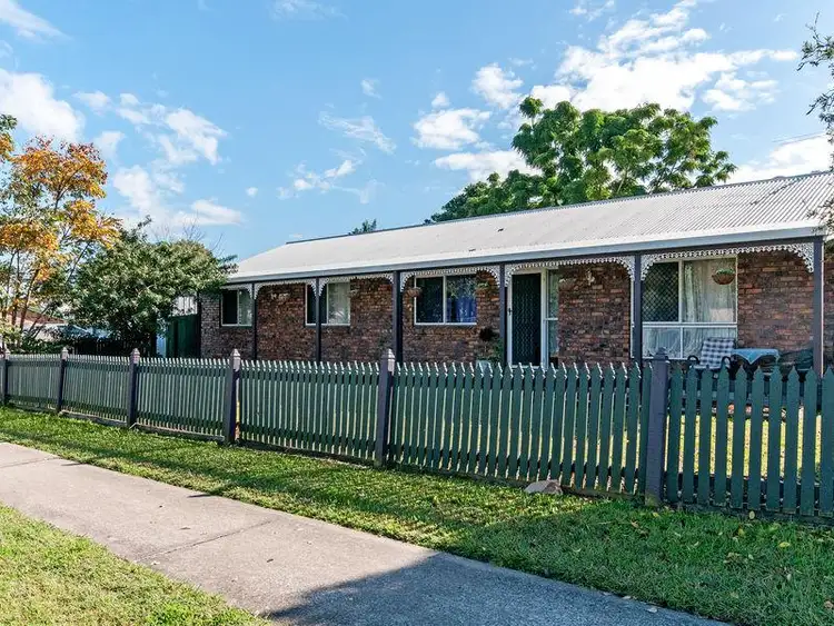2 Knowles Cl, Redbank Plains QLD
