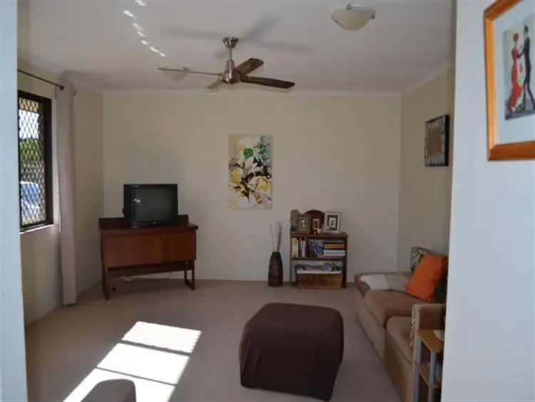 Second view of Homely house listing, 33 Clematis Cres, Utakarra WA