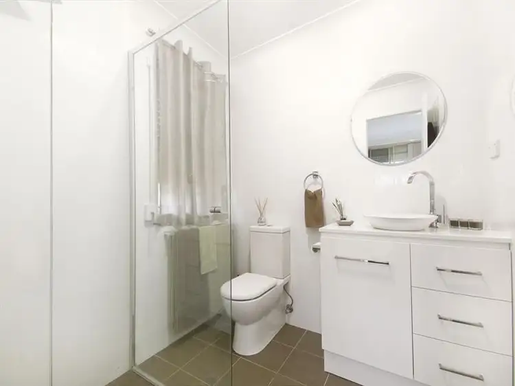 Fifth view of Homely house listing, 8 Kirriemuir Glen, Horsley NSW