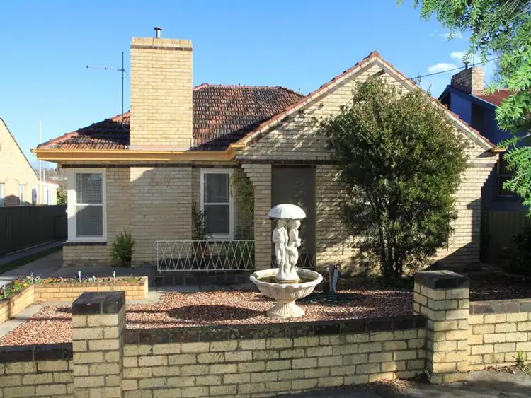 40 Valentine St, Ironbark VIC