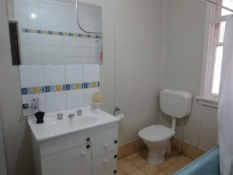 Seventh view of Homely house listing, 852 Watson St, Albury NSW