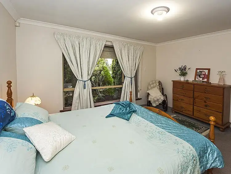 Fifth view of Homely house listing, 8 Gloucester Ct, Willetton WA