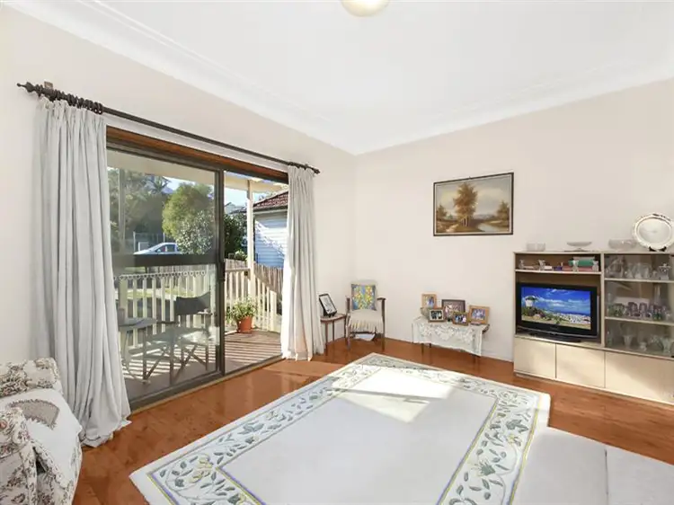 Fourth view of Homely house listing, 15 Makim St, North Curl Curl NSW
