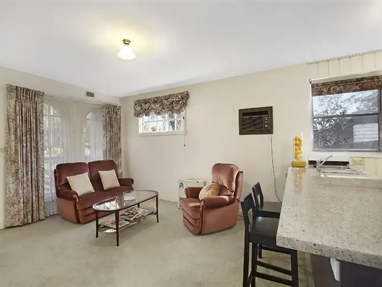 Fifth view of Homely house listing, 4/201 Main Rd, Lower Plenty VIC