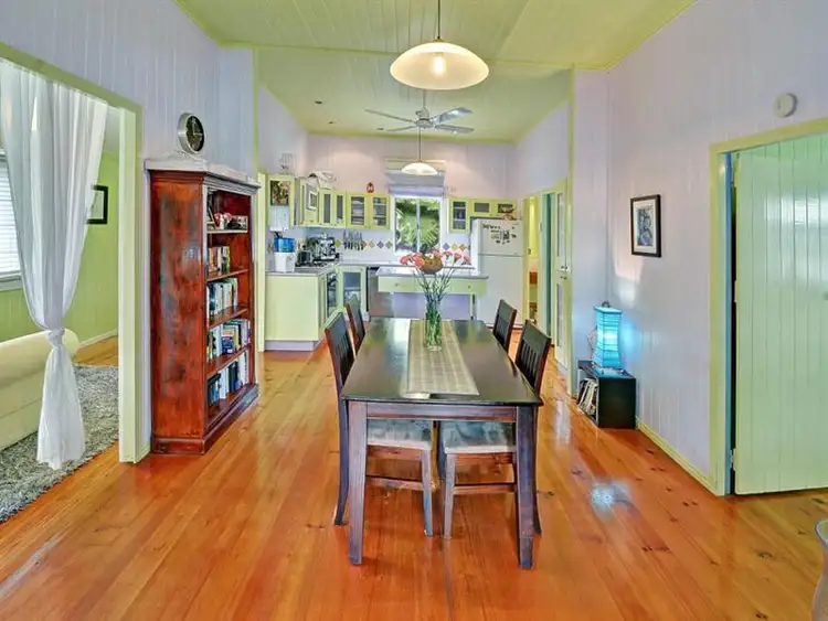 16 Chevallum Rd, Palmwoods QLD