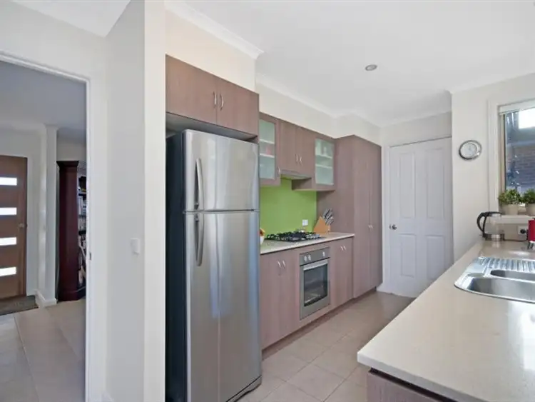 Fifth view of Homely house listing, 2 Hakea Ct, Warrnambool VIC