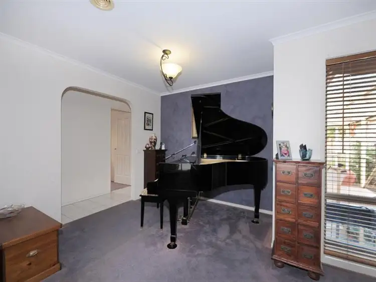 Sixth view of Homely house listing, 14 Helm Ct, Carrum Downs VIC