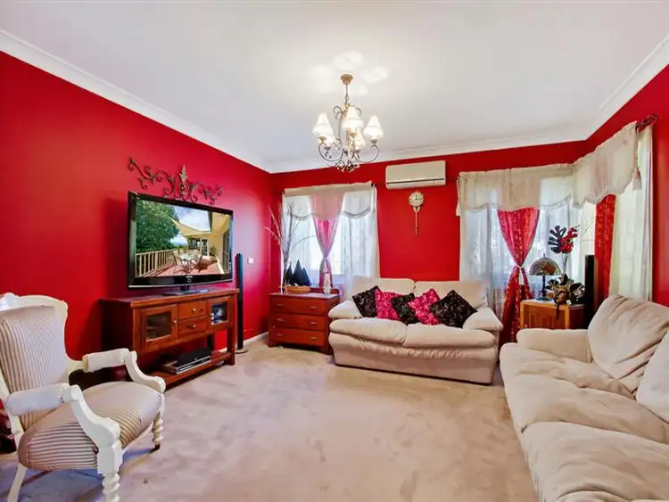 Fifth view of Homely house listing, 5 Bennett Lane, Kurrajong Heights NSW