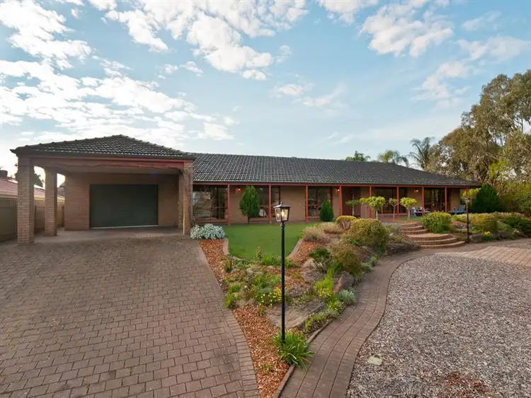 3 Sun Cres, Happy Valley SA