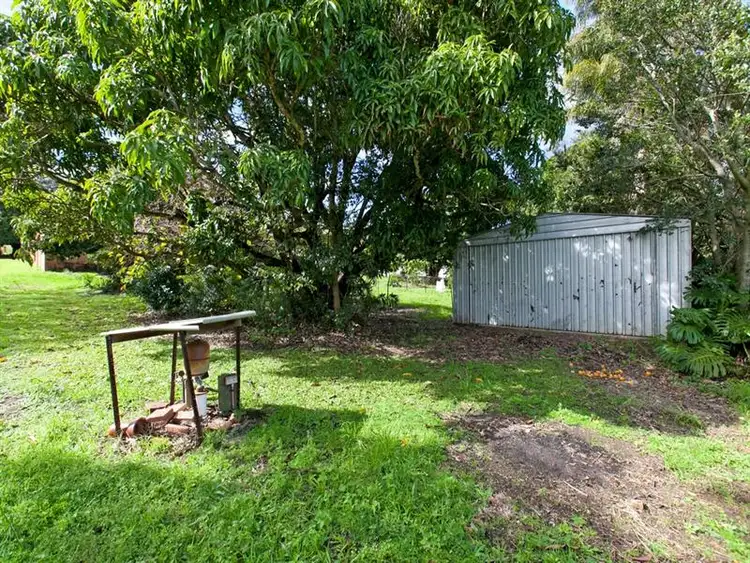 305 Redland Bay Rd, Capalaba QLD