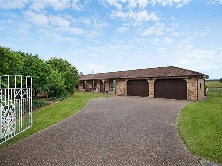 Second view of Homely rural property listing, 18 Annette Cl, Woodberry NSW
