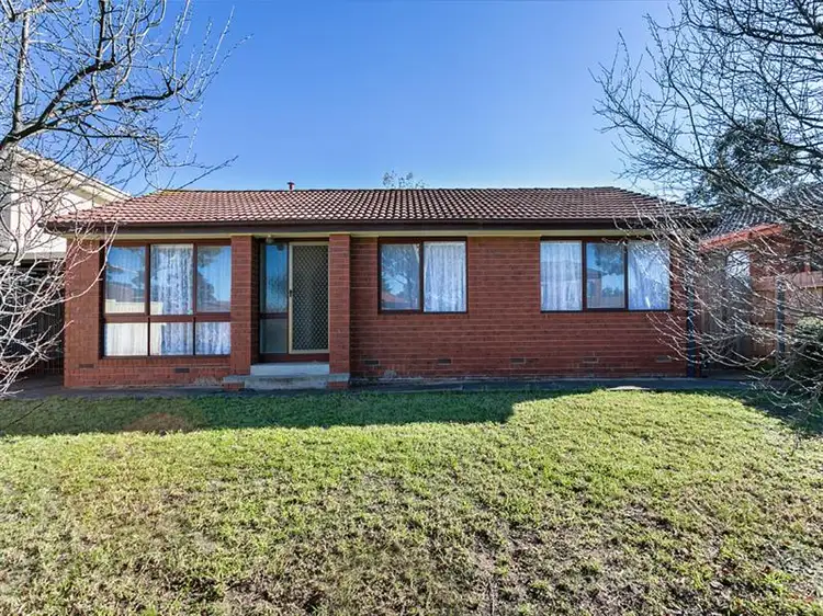 17 Odessa Ave, Keilor Downs VIC