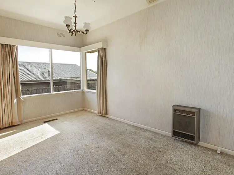 Fifth view of Homely house listing, 3 Downshire Rd, Belmont VIC