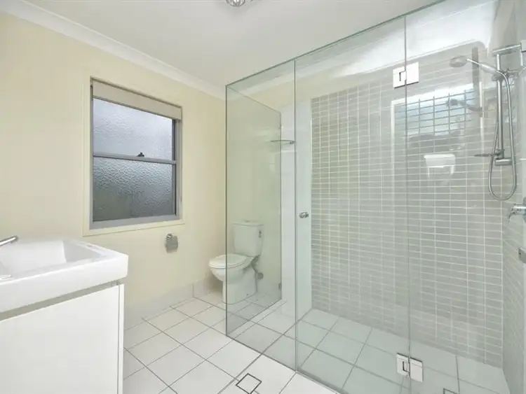 Seventh view of Homely townhouse listing, 1/839 Old Cleveland Rd, Carina QLD