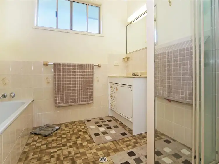 Seventh view of Homely house listing, 2/4 Curtawilla St, Banora Point NSW