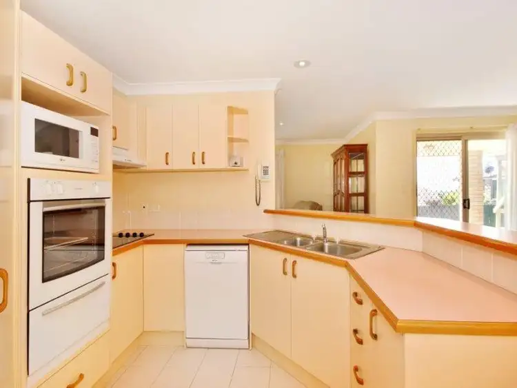 Fifth view of Homely house listing, 2 Bonny Glen Pl, Banora Point NSW