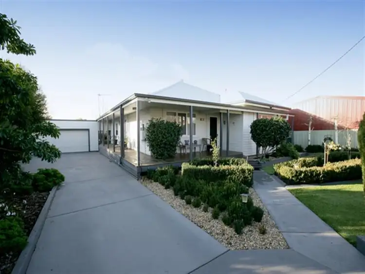 1 Charleville Rd, Turvey Park NSW