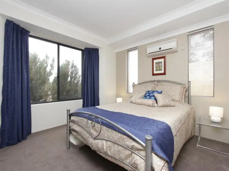 Sixth view of Homely house listing, 1 Ducane Way, Ellenbrook WA