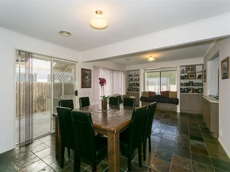 Fifth view of Homely house listing, 18 Eildon Cct, Taylors Hill VIC