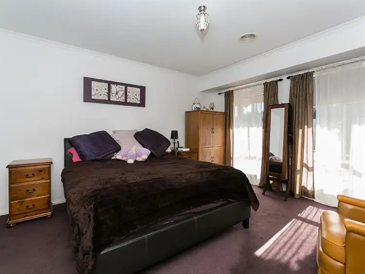 Sixth view of Homely house listing, 18 Eildon Cct, Taylors Hill VIC