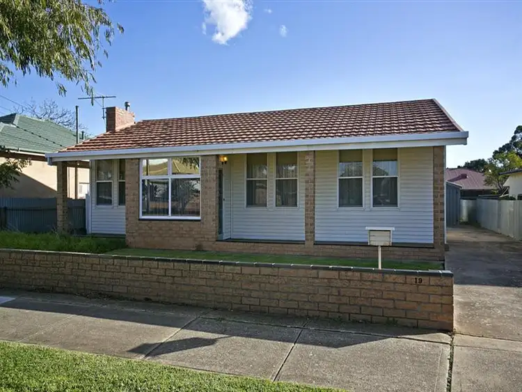 19 Blamey Ave, Broadview SA