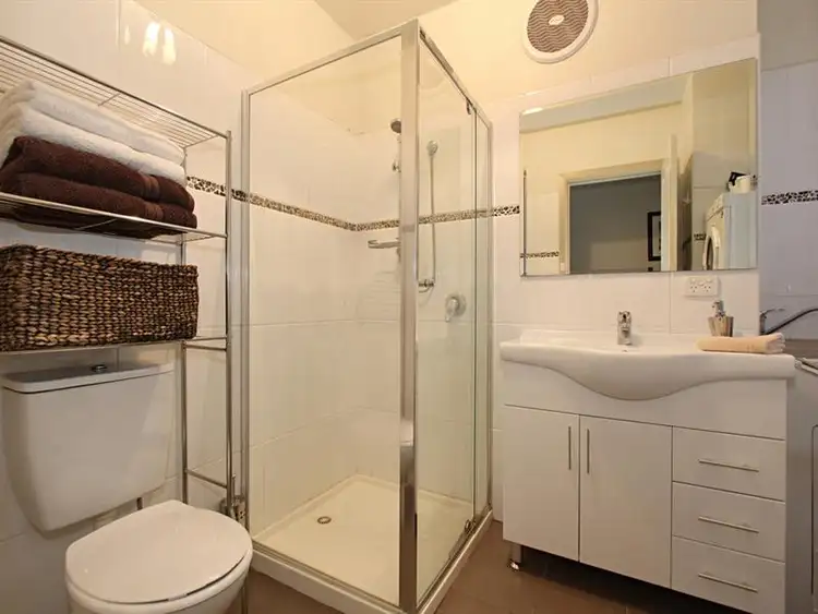 Fourth view of Homely apartment listing, 1/500 Moreland Rd, Brunswick West VIC