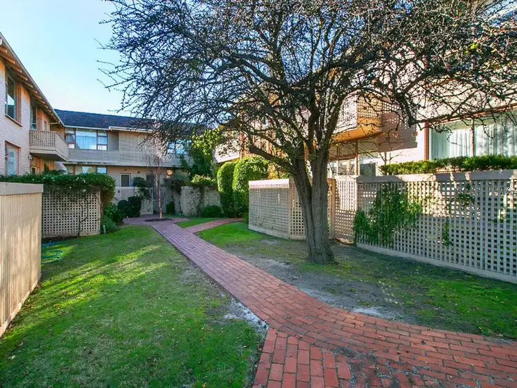 Main view of Homely apartment listing, 3/17 Grosvenor St, Brighton VIC