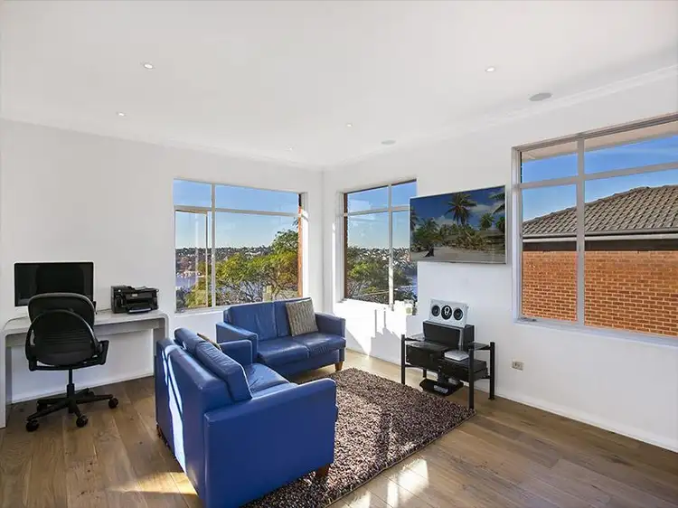 Main view of Homely unit listing, 9/21 Warringah Rd, Mosman NSW