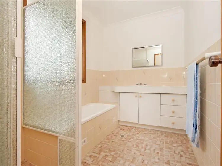 Sixth view of Homely house listing, 565 The Entrance Rd, Bateau Bay NSW