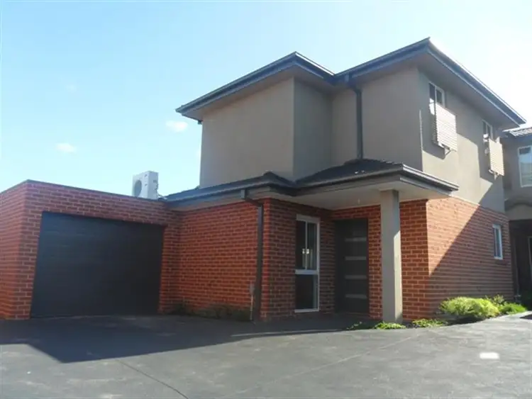 3/33 Leman Cres