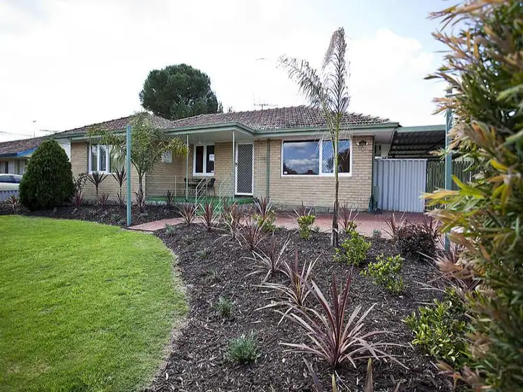 30 Brathwaite Rd, Lockridge WA