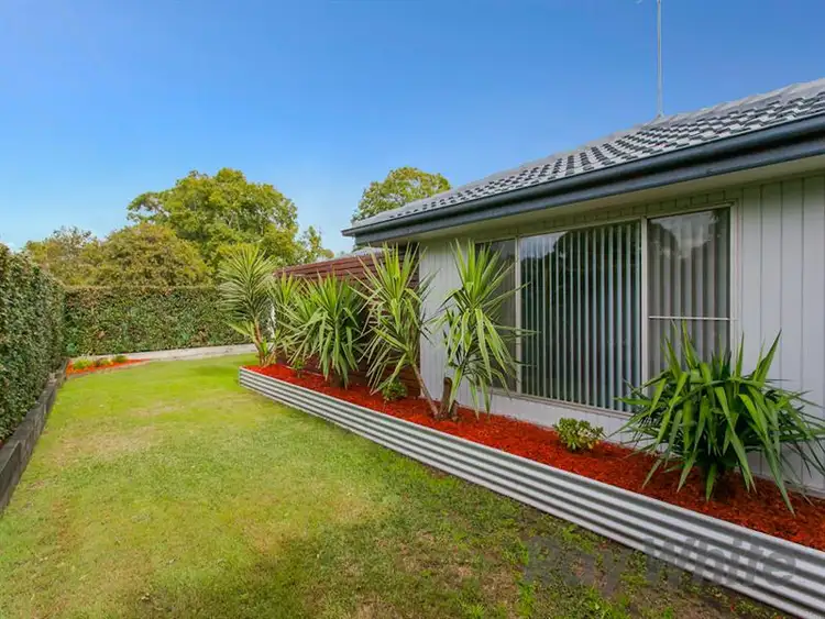 4 Maryland Dr, Maryland NSW