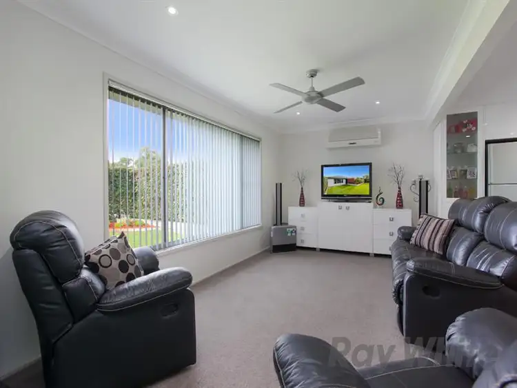 Third view of Homely house listing, 4 Maryland Dr, Maryland NSW