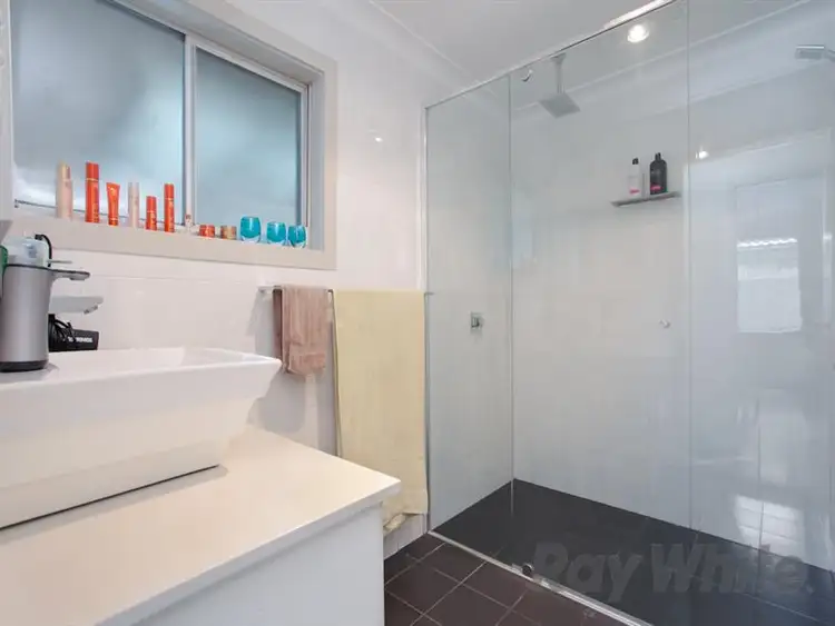 Sixth view of Homely house listing, 4 Maryland Dr, Maryland NSW