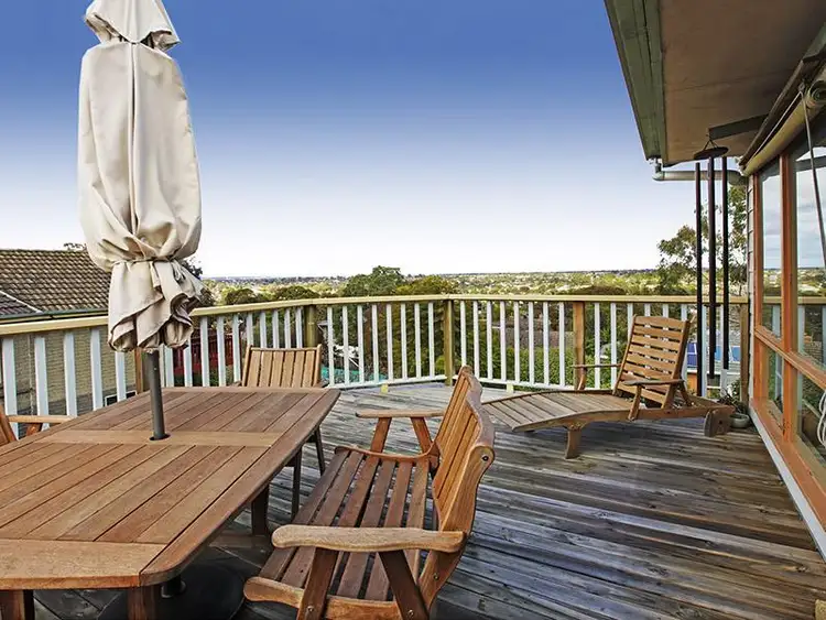 29 Reigate Rd, Highton VIC