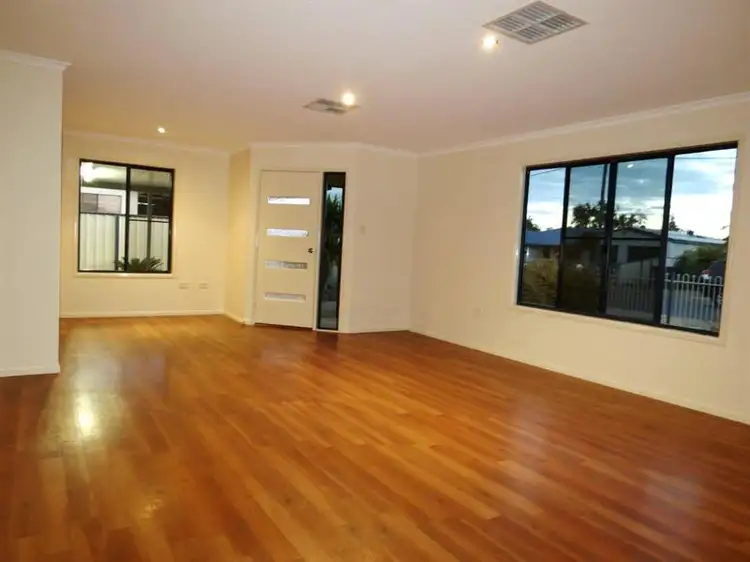 Fifth view of Homely house listing, 16 Vicki Cl, Emerald QLD
