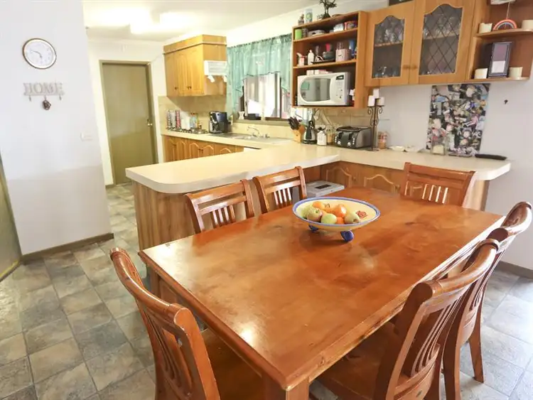 Fourth view of Homely house listing, 5 Etherington Dr, Mildura VIC