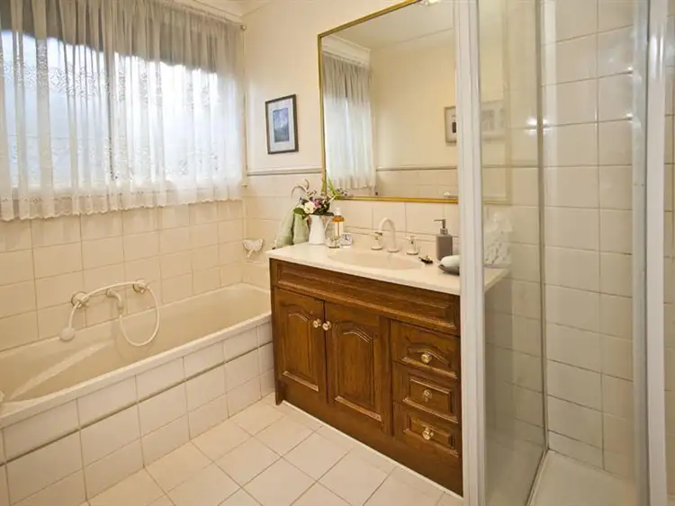 Sixth view of Homely house listing, 4 Tiverton Dr, Mulgrave VIC