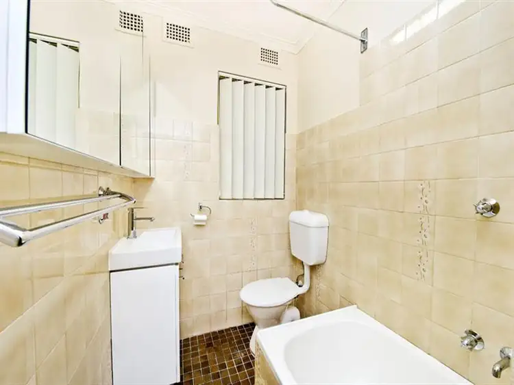 Fifth view of Homely apartment listing, 2/68 Hall St, Bondi Beach NSW