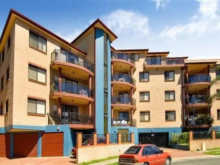5/10-12 Tindall Ave, Liverpool NSW