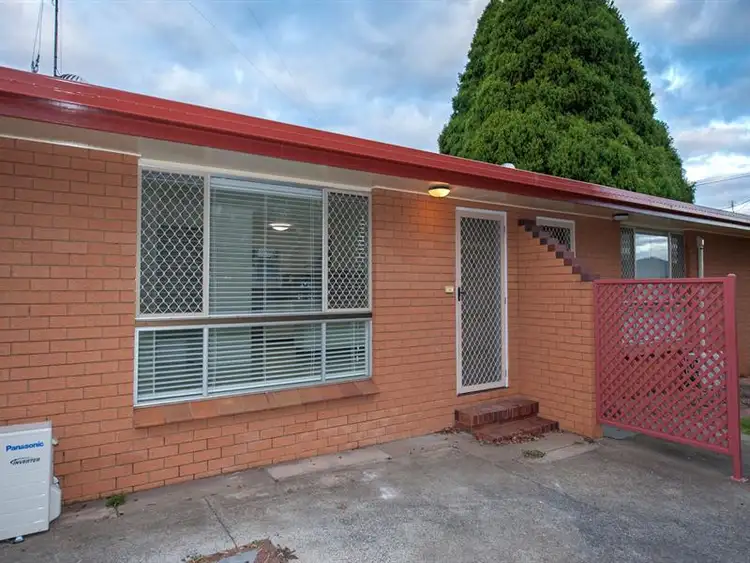 Unit 2/61 Cleary St, Centenary Heights QLD