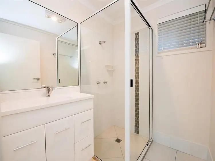 Sixth view of Homely unit listing, Unit 2/61 Cleary St, Centenary Heights QLD