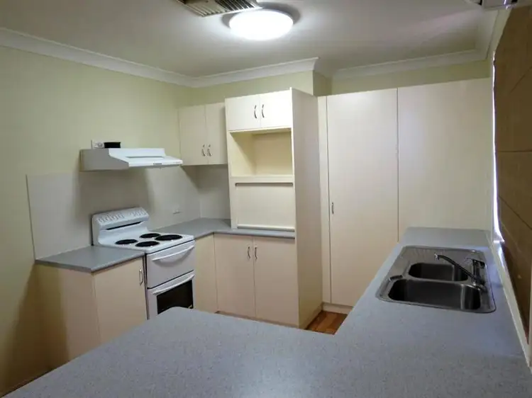 Second view of Homely unit listing, 14/24 Riverview St, Emerald QLD